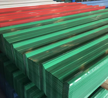 SGCC रेड मेटल रूफिंग शीट्स BSI ISO 14001 कलर कोटेड स्टील शीट: